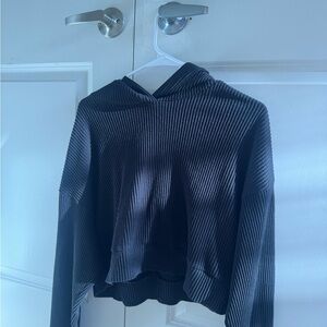 ALO Yoga Black Ribbed Pullover